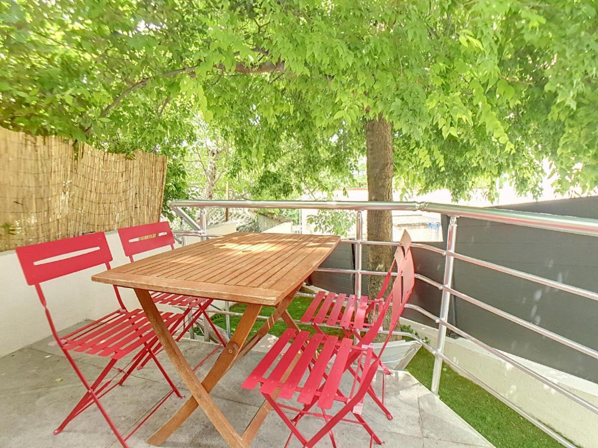 Stop Chez M Select Garden # Qualite # Confort # Simplicite Saint-Fons Exterior photo